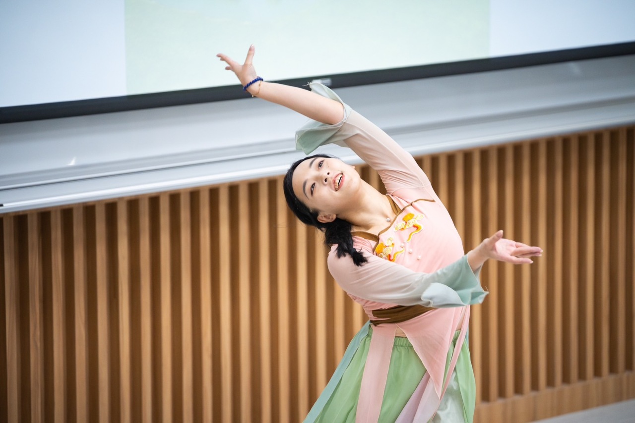 陸生團花蓮行 參訪慈濟、東華大學交流舞藝