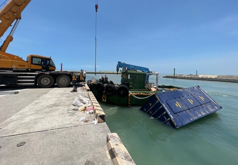 天使輪貨櫃漂流影響漁船作業  高市府將助舉證求償