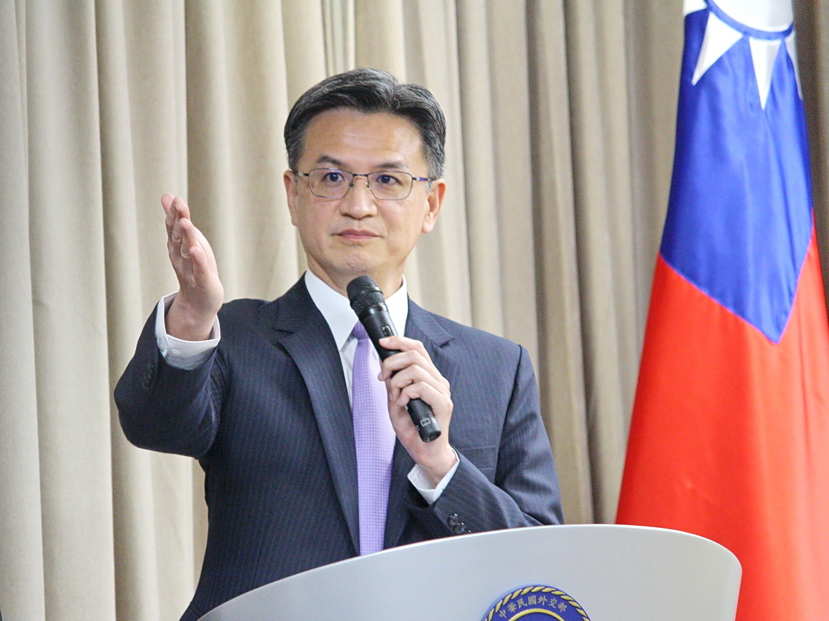 秦剛拿憲法談一中 外交部：現在看來有點諷刺