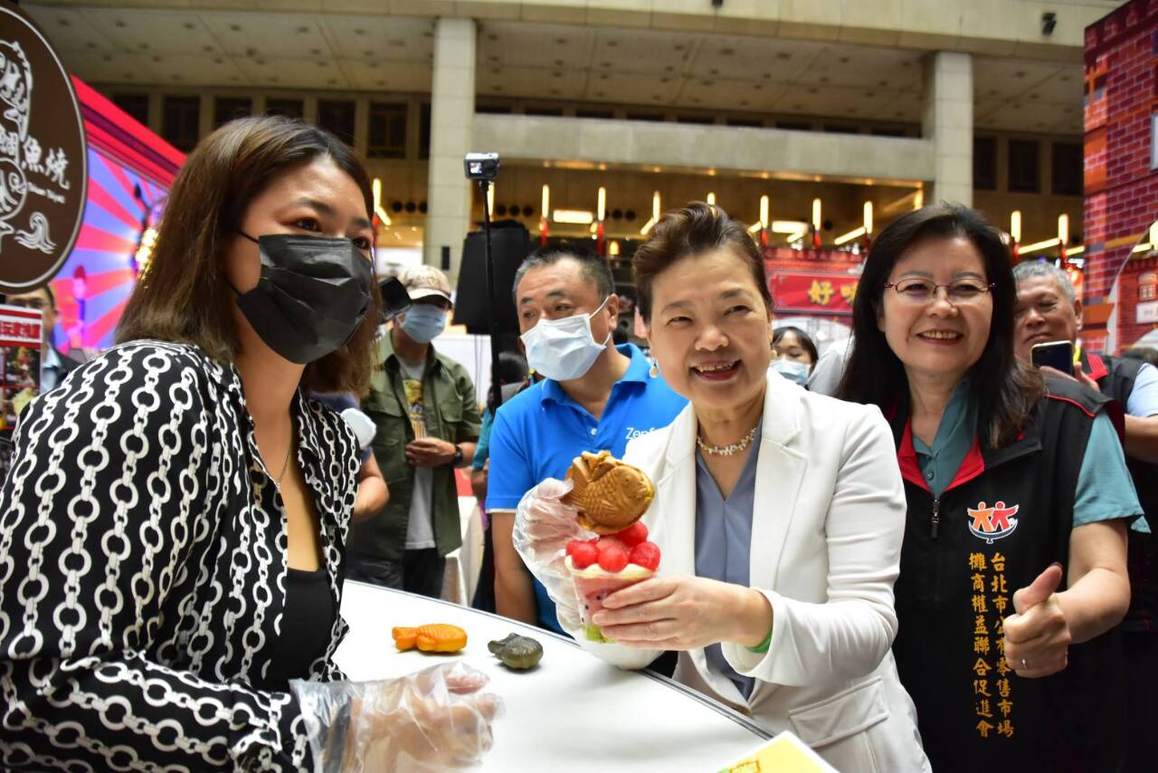 市博會北區登場  王美花：協助市集行銷讓遊客滿意