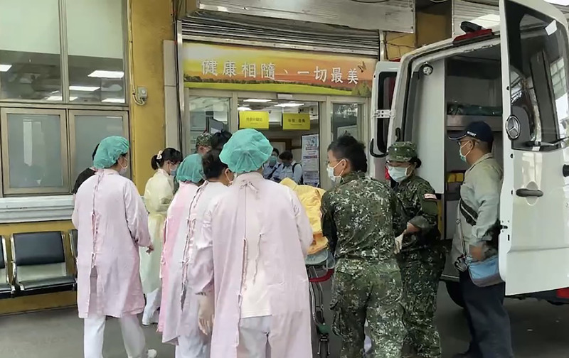 九鵬基地餘藥銷毀閃燃致4傷 1人95%燒傷情況危急