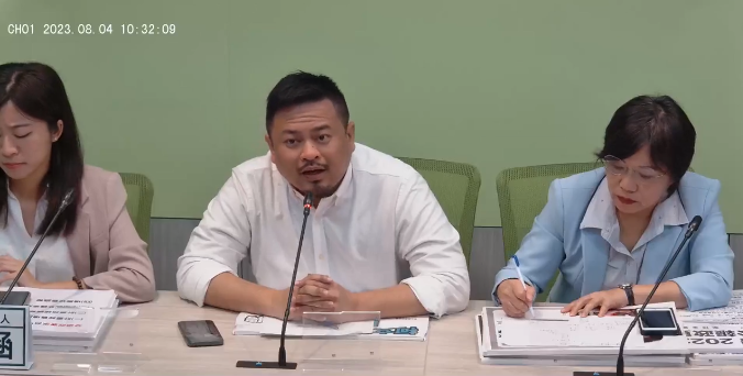 民眾黨批綠能2025目標跳票  民進黨：疫情影響並非不作為