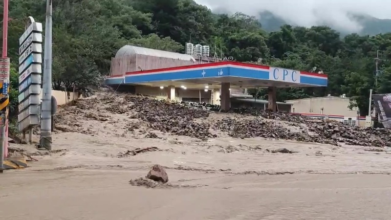 南投仁愛雨量破千  加油站遭土石掩埋