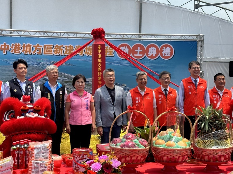 蔡其昌拋中捷藍線與港務大樓共構 陳揆籲中市府考慮