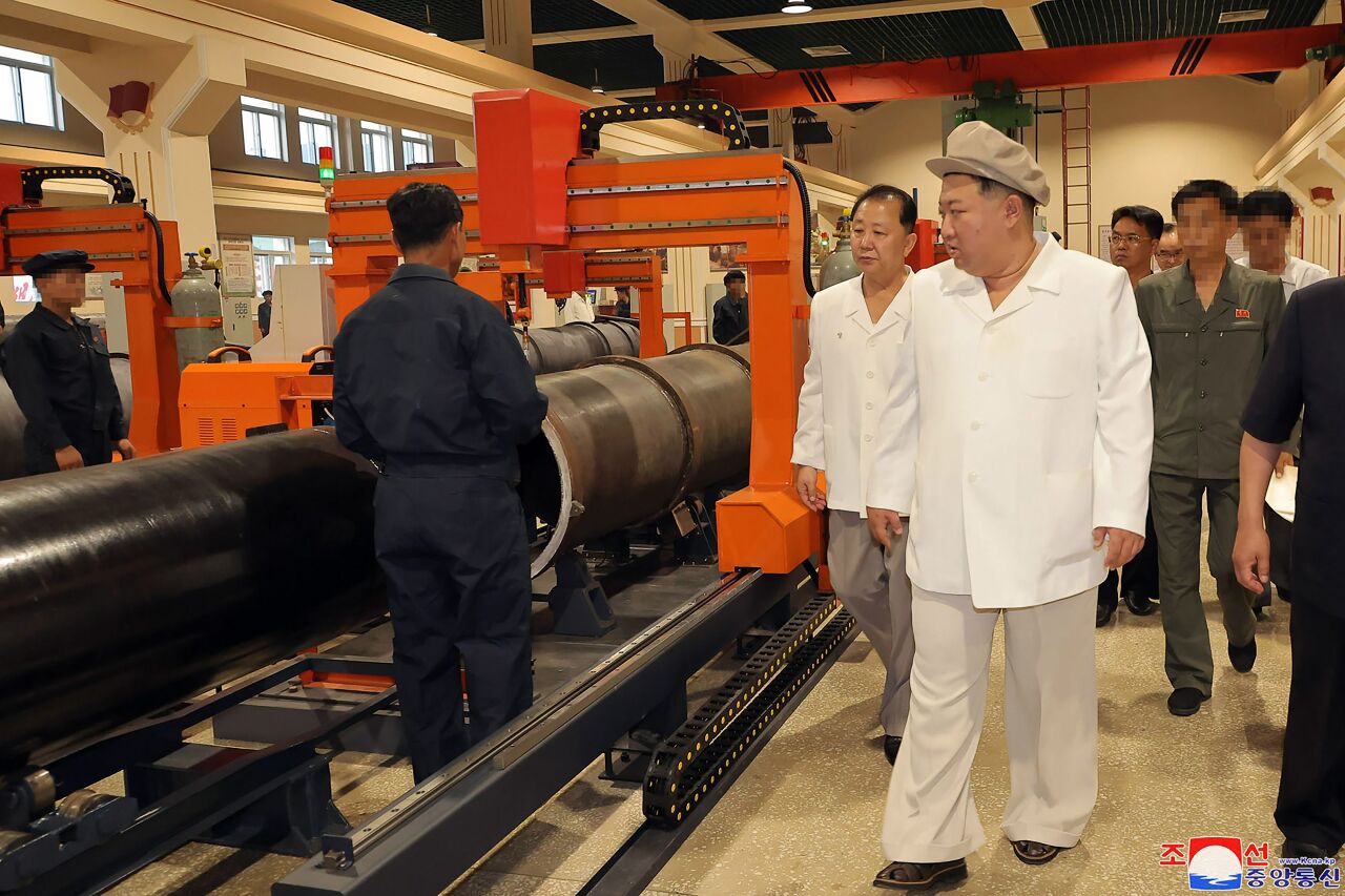 金正恩視察軍火工廠 宣示加速戰備