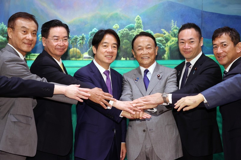 麻生太郎見賴清德 關切有無自我防衛決心