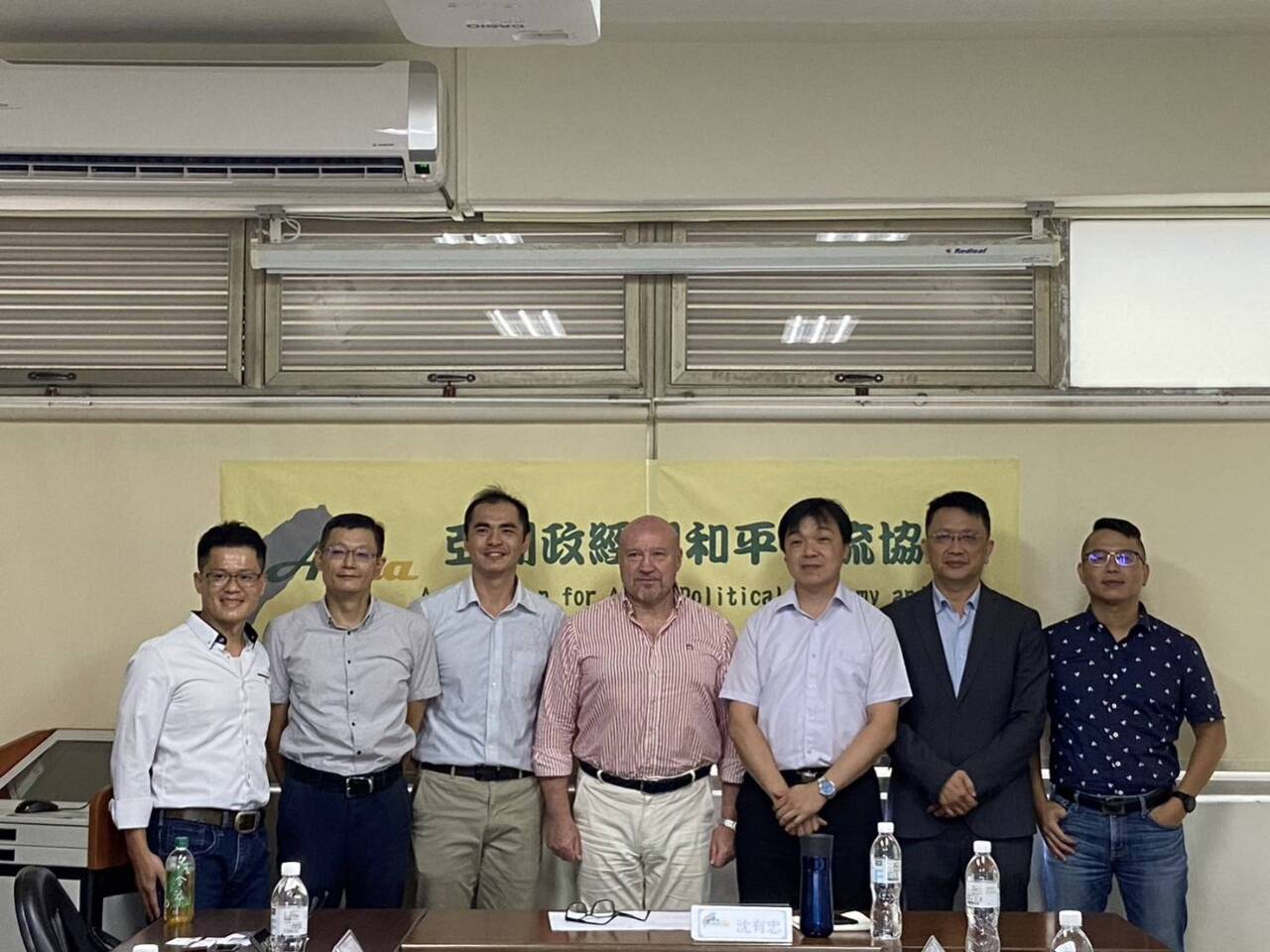 捷克國防大學副校長訪台：展現團結 台灣能嚇阻北京侵台意圖