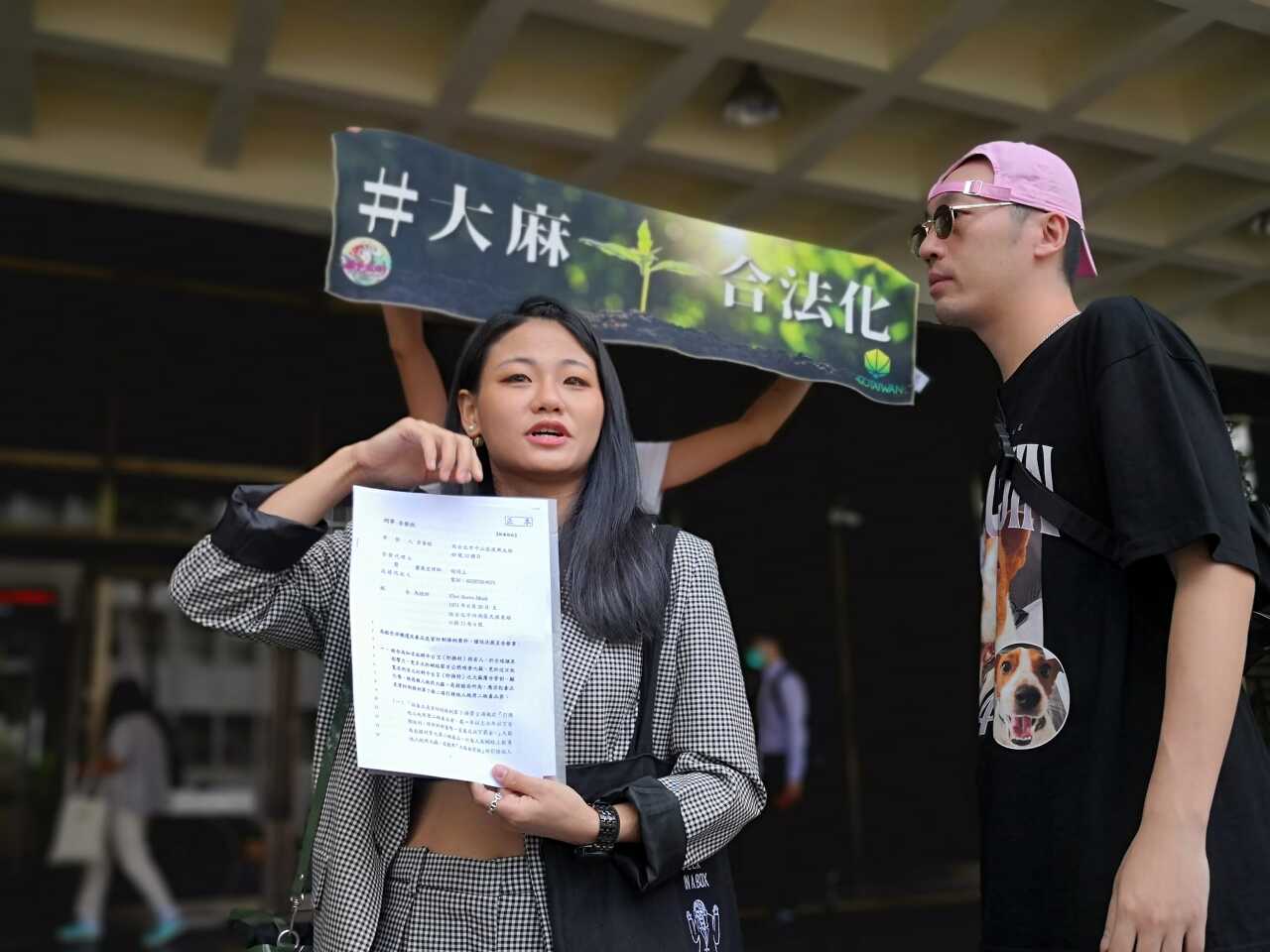 大麻無害論有罪？綠黨黨主席告發馬斯克引誘施用毒品