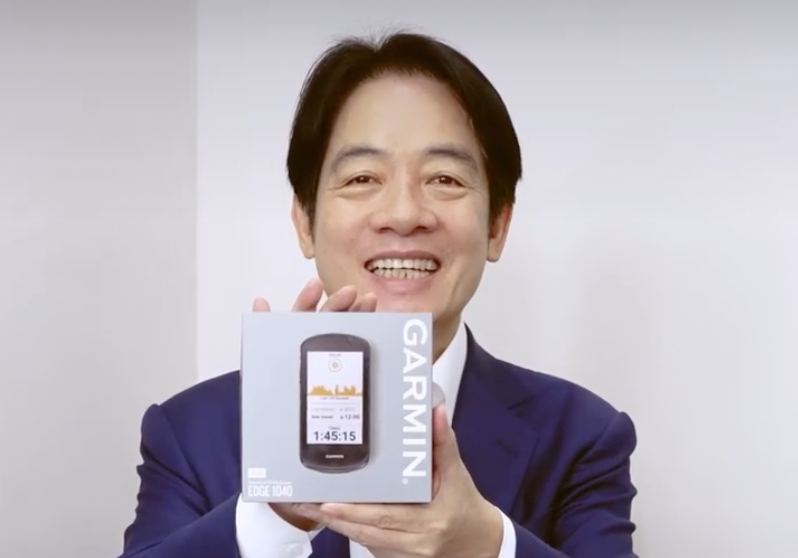 出訪友邦巴拉圭前夕 賴清德開箱贈送巴拉圭新任總統禮物