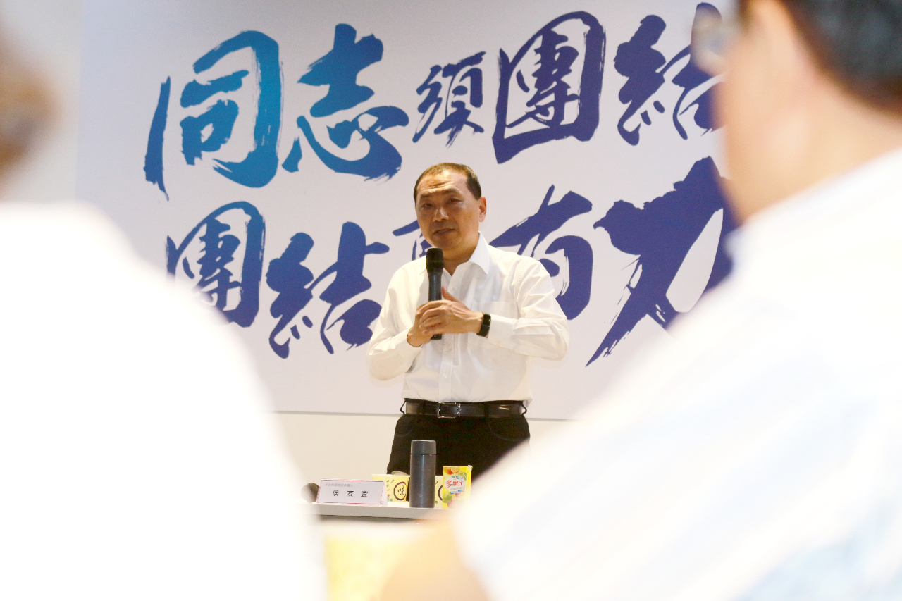 侯友宜與卸任立委便當會 聘為特別顧問協助各地輔選