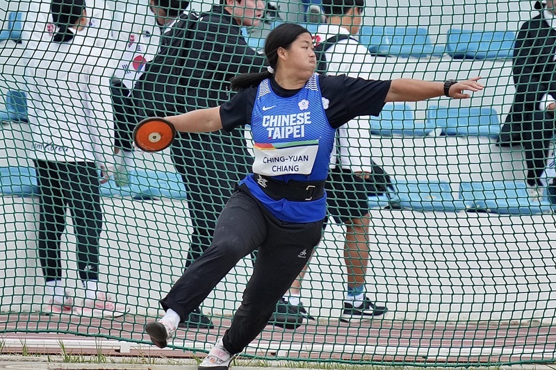 東亞青年運動會 江靜緣獲女子鐵餅金牌