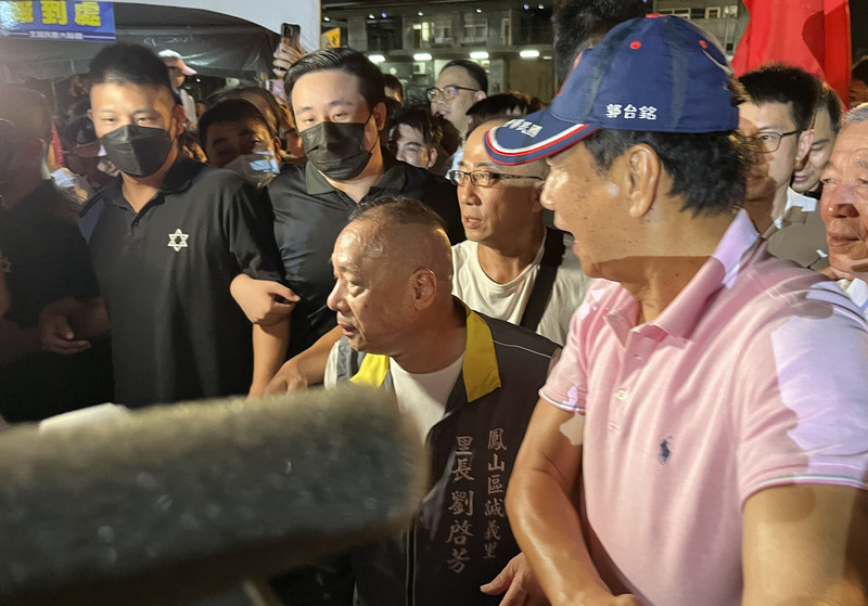 郭台銘高雄造勢 自稱是參選者中唯一懂財經的經濟人