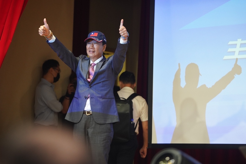 郭台銘獨立參選總統  連署門檻近29萬份