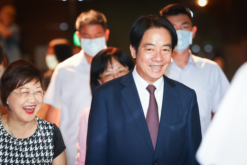 外傳郭台銘參選可以躺著選   賴清德：行程跑更兇