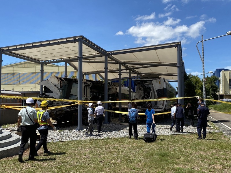 太魯閣號事故車廂發現遺骨 1個月內完成檢討