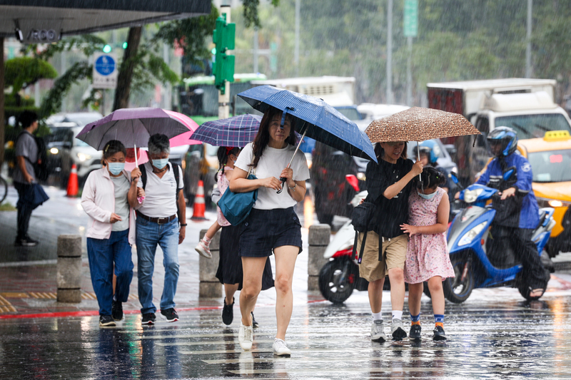 北東局部雨中南午後雨  國慶日降雨機率大