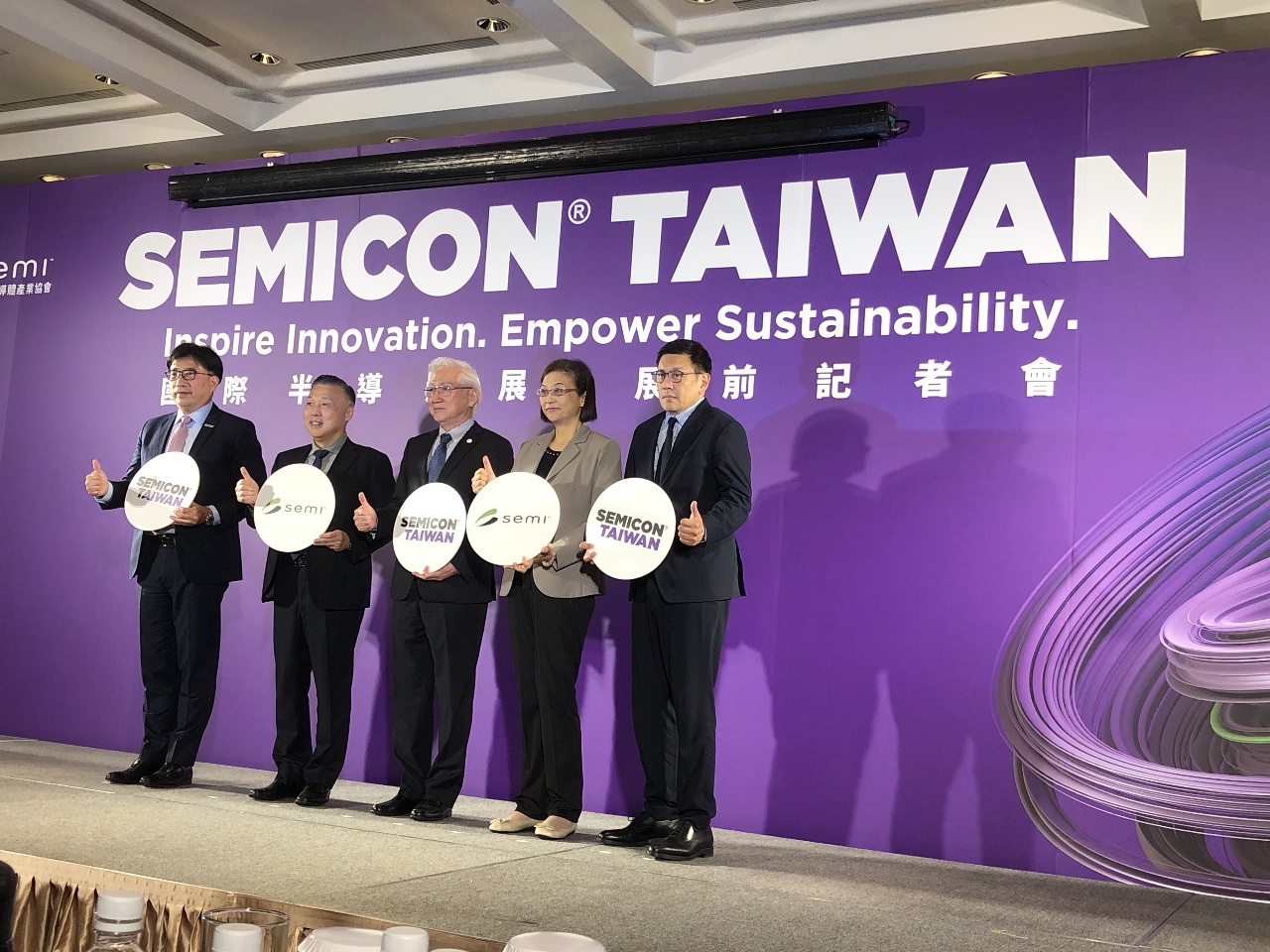 SEMI：明年半導體復甦可期  2030市值估破1兆美元