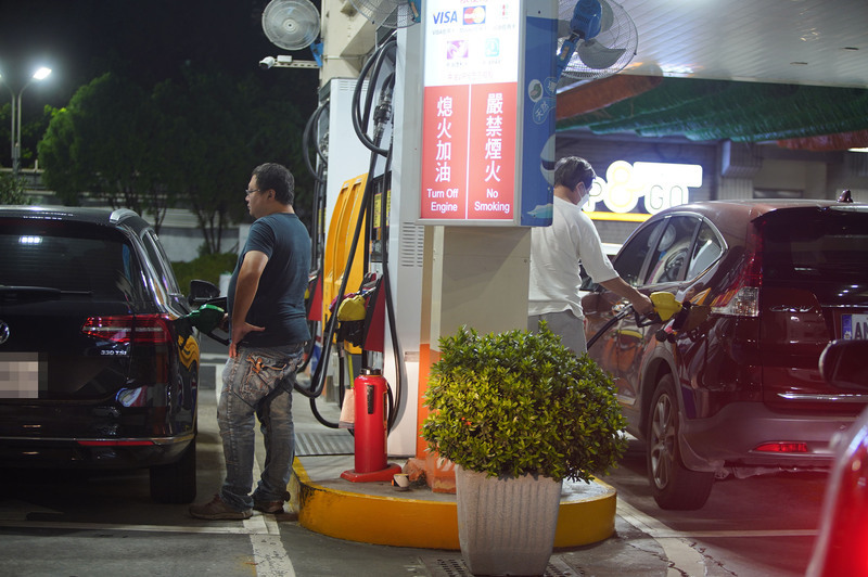 國際油價漲 國內汽柴油反各降2角