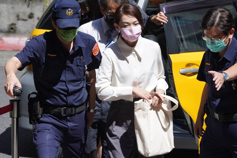 高虹安爭議連爆 受訪稱大家比較關心超思蛋