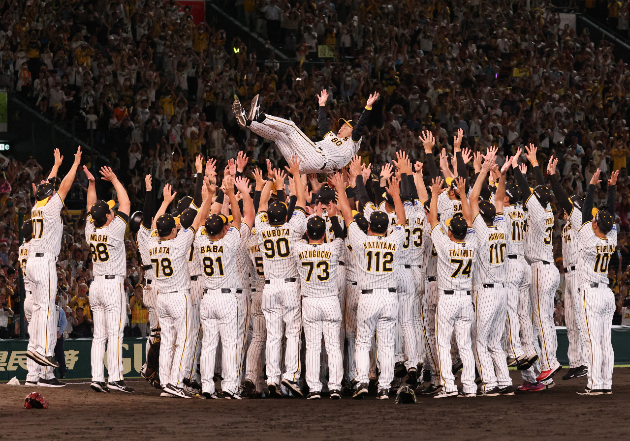 阪神虎央聯封王不只球迷瘋狂 經濟效益更逾200億遠勝經典賽