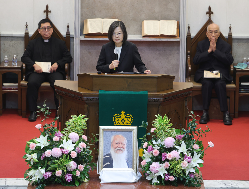 出席林哲夫追思禮拜 蔡總統感謝對民主化貢獻