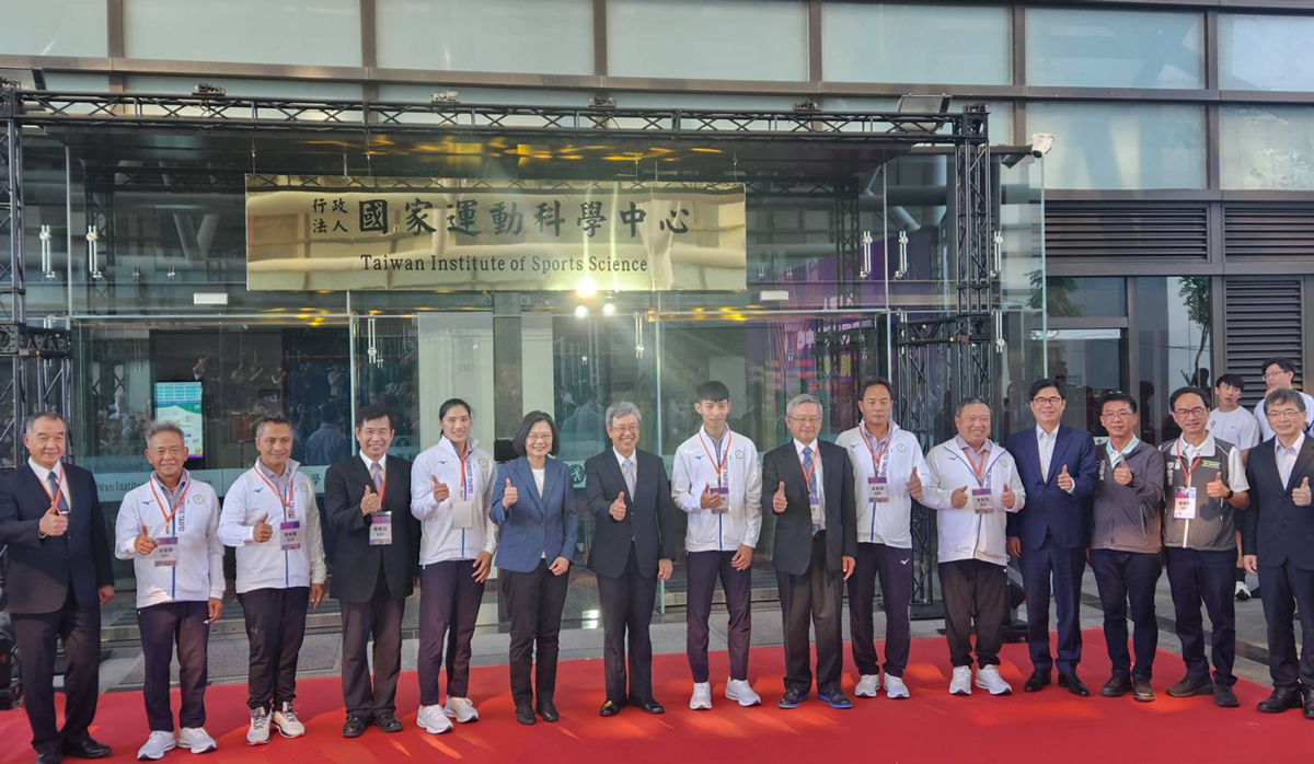 從香港到台灣：體育發展的觀察與體驗