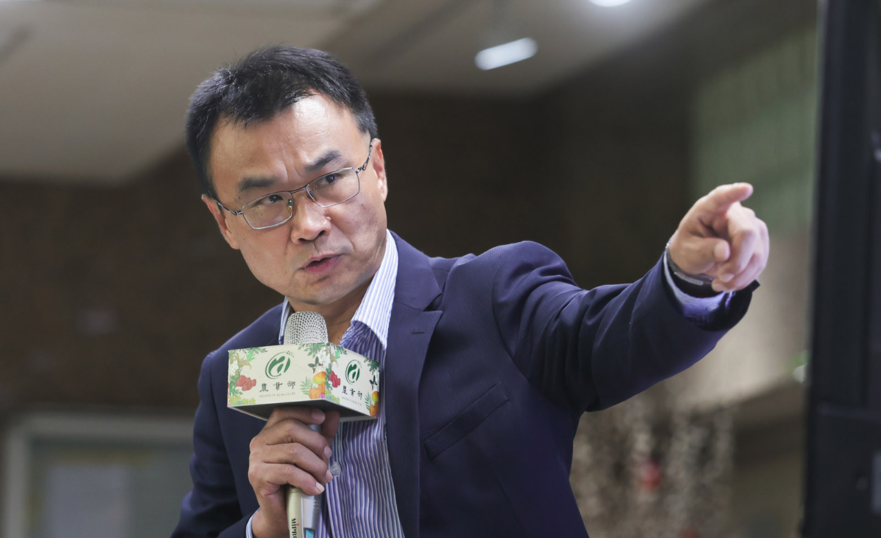 進口蛋爭議延燒 陳吉仲口頭請辭未獲准