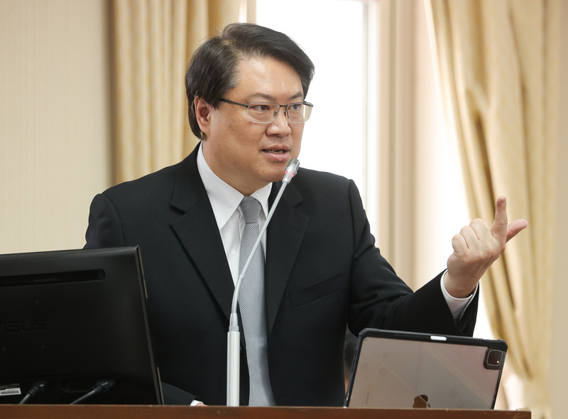 消防員組工會？ 林右昌 : 從公務人員協會法處理