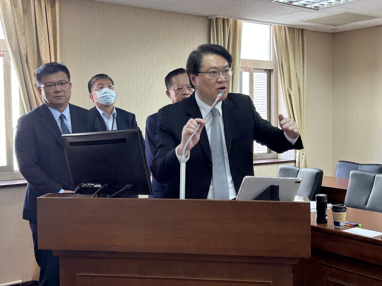 跨境網路恐嚇案頻傳 林右昌：需修法才能查處與追查