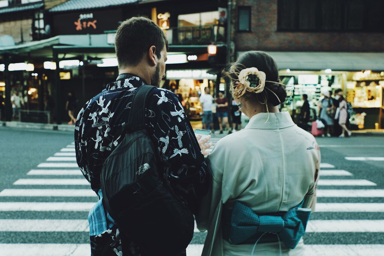 讓外國人說好中國故事  更有說服力？