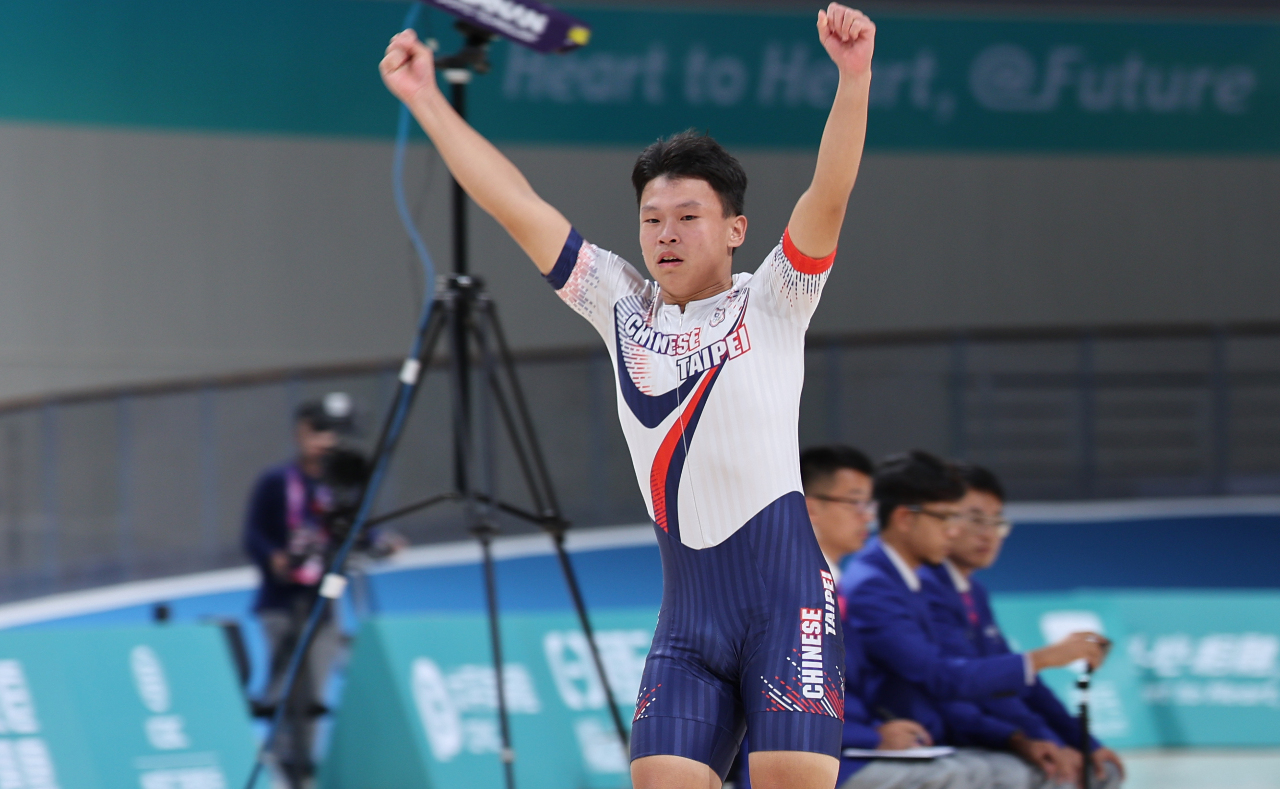 杭州亞運／第14金落袋！王宥鈞黃品睿男子滑輪速度過樁金包銅