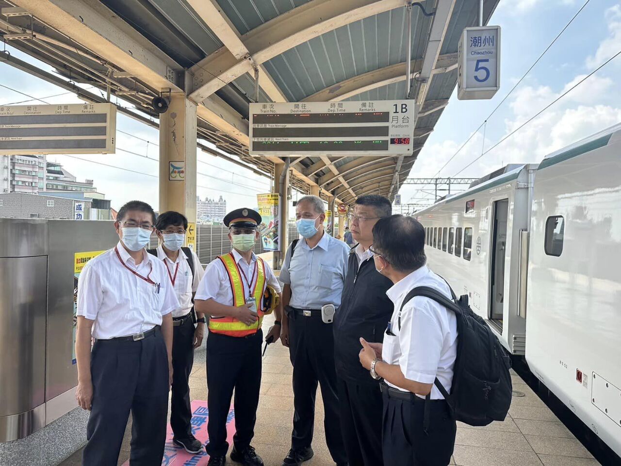 台鐵擬增尖峰時段列車 28日E500新車見面會