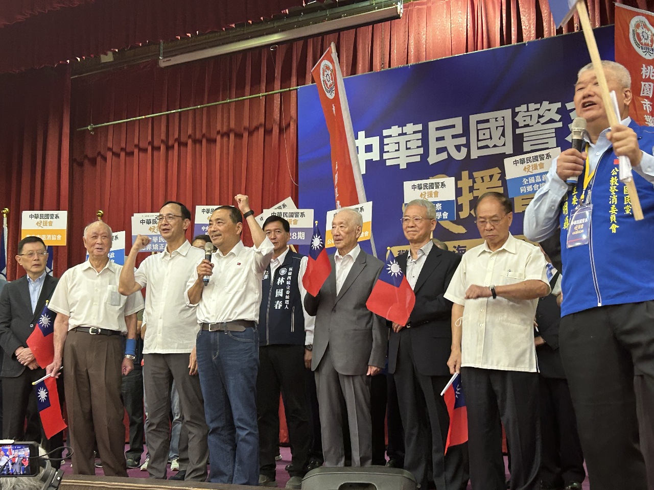 白批民主初選球員兼裁判 侯友宜：持續跟柯文哲溝通