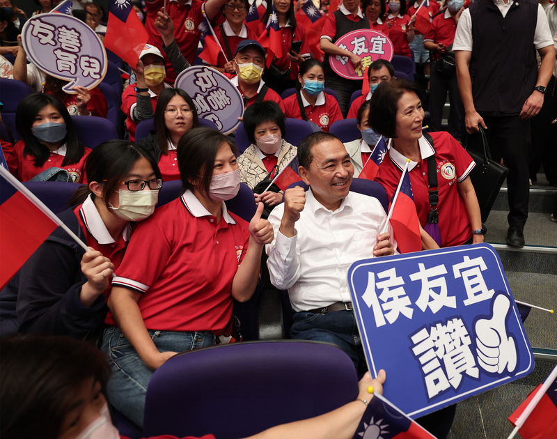 重申會投資幼教 侯友宜：強化教保待遇、研議久任獎金