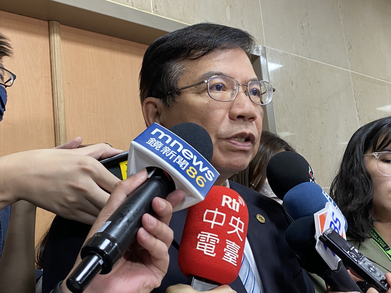 台鐵公司化爆離退潮 交長喊話：未來薪資福利比現在好