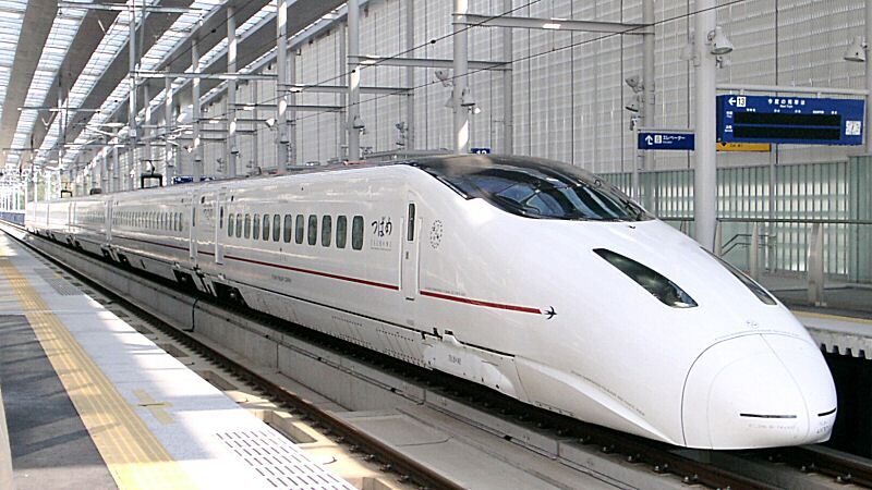 外國網紅大秀逃票搭車 日本新幹線要查