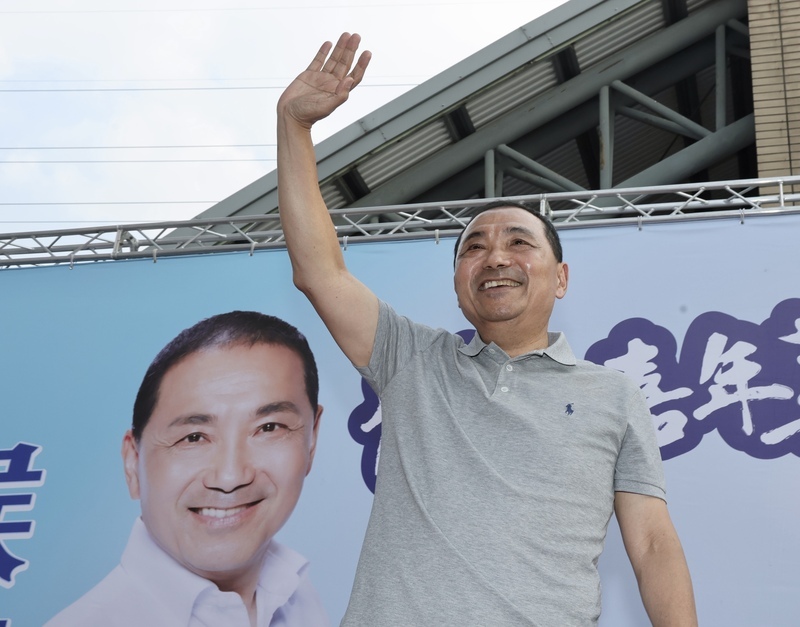 柯文哲堅持全民調 侯友宜：據外面民調我領先柯一段距離