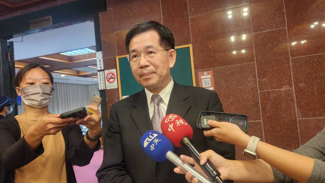 世新中文系、真理台文系傳停招 潘文忠：多思考跨領域方案