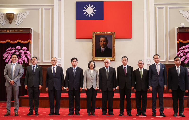 張忠謀六度代表出席APEC 蔡總統交付四項任務  美國防部年度報告：中共解放軍核武增速加快 已擁逾500枚核彈頭