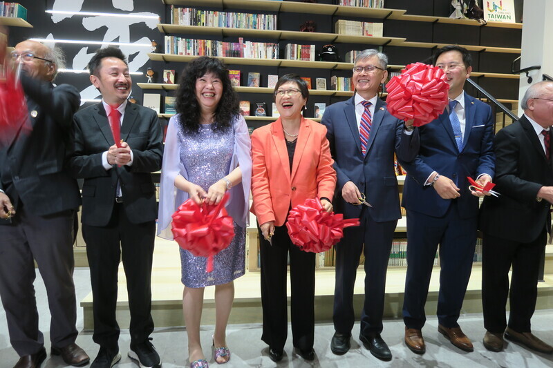 紐約僑教中心重新開幕 寬敞明亮盼匯聚人氣