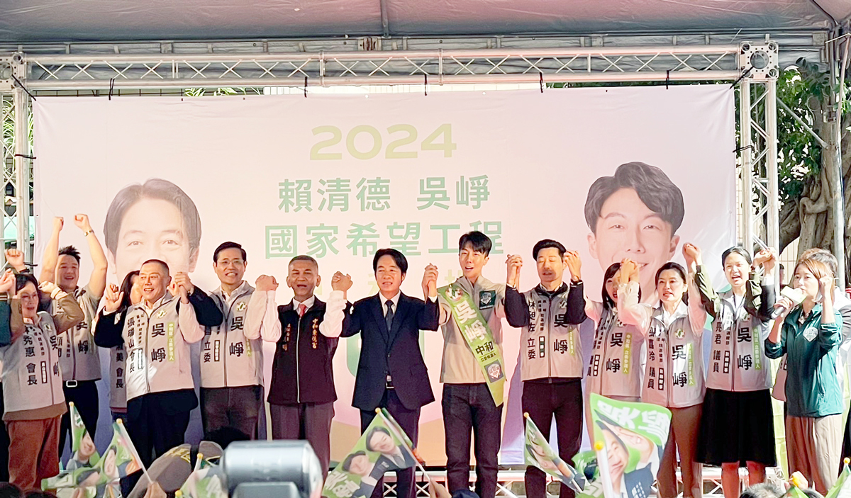 賴清德為小雞站台 籲台灣勿走回頭路