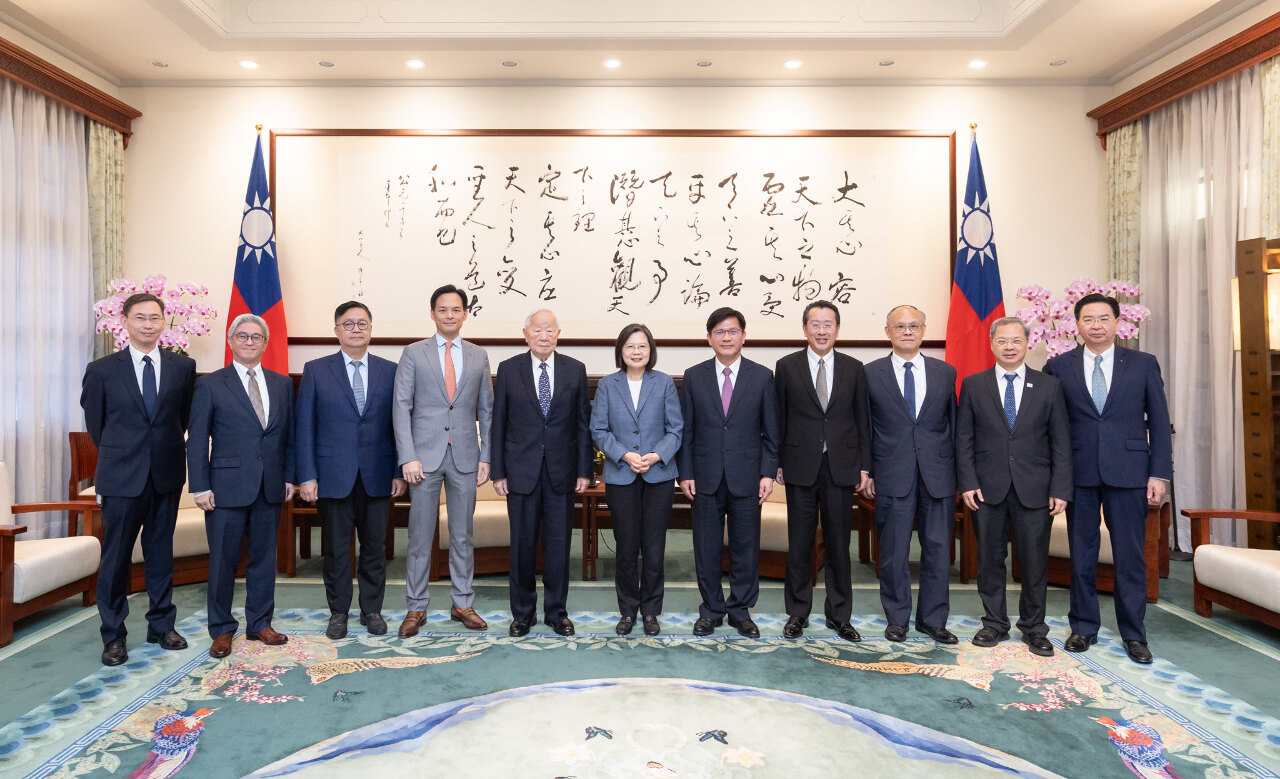 總統接見APEC代表團 感謝張忠謀傳達訊息並與多國交流