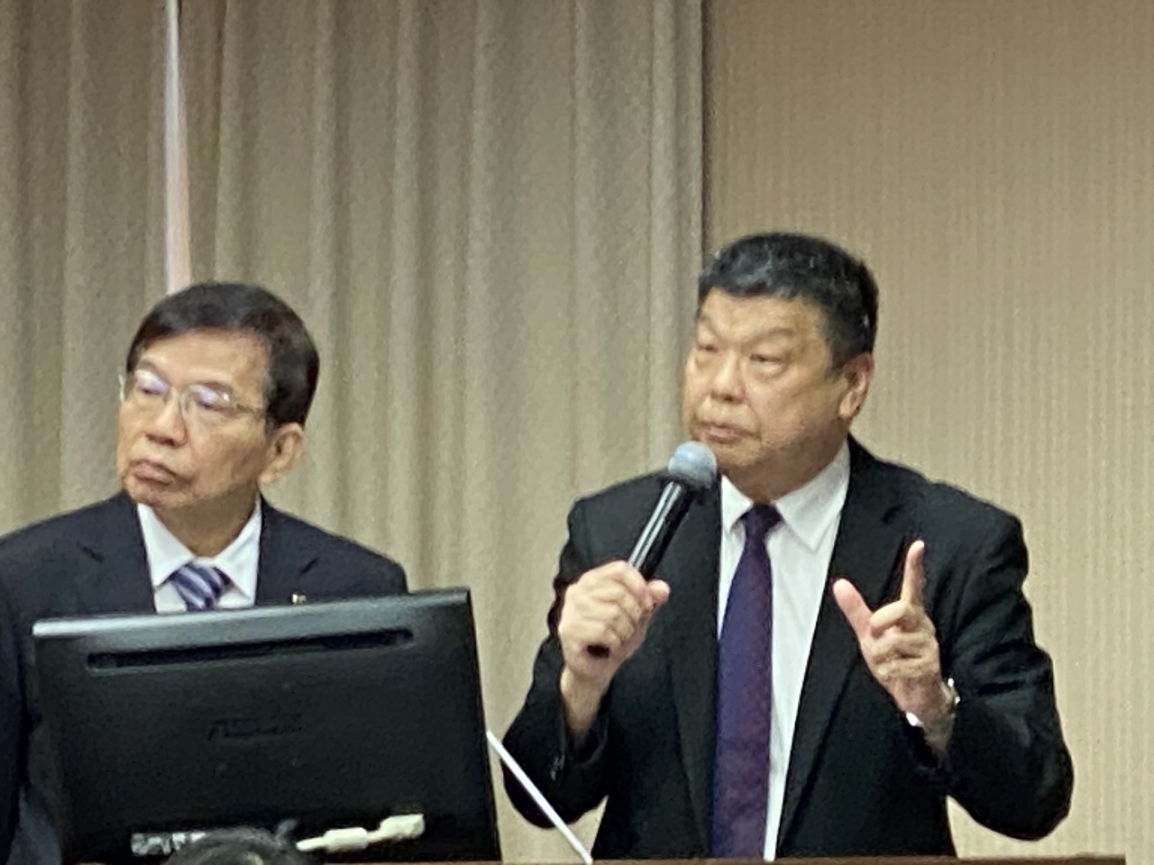 台鐵明年公司化 杜微：第一年總營收即可望+38億