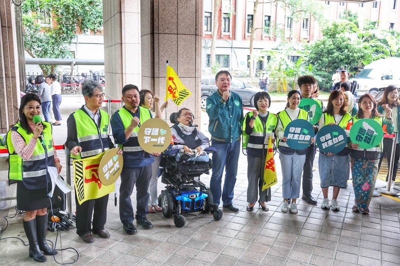柯侯先後登記 許立明：民進黨依自己節奏步伐前進