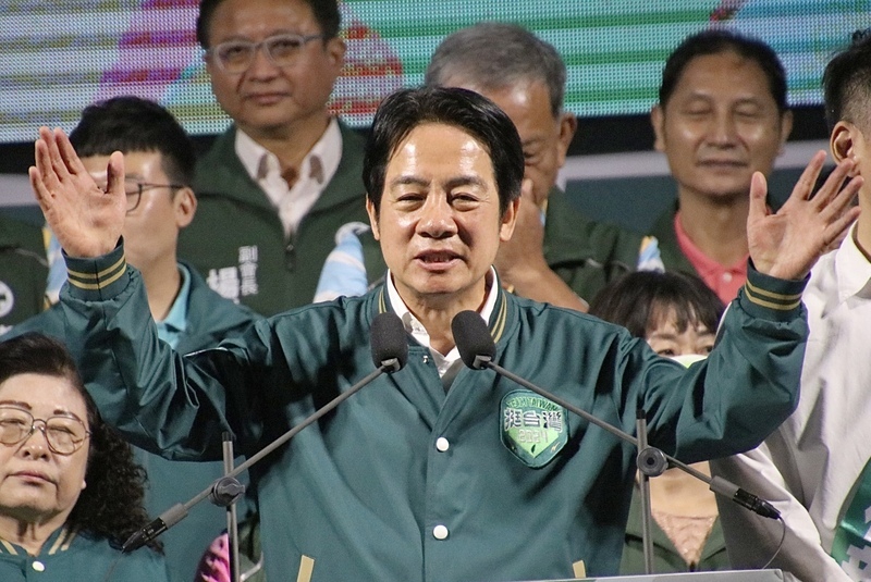 力催政黨票 賴清德：游錫堃與韓國瑜誰對民主貢獻較大？