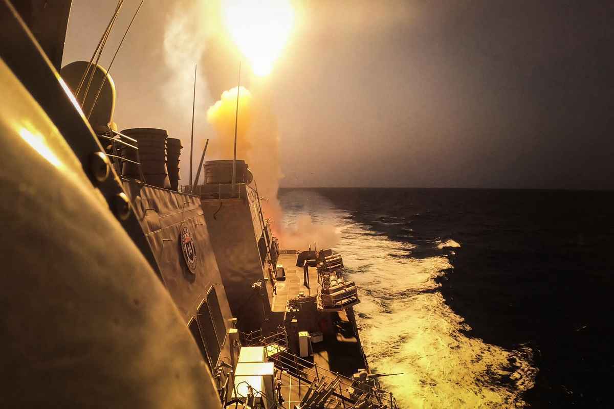 紅海商船遇襲 美驅逐艦卡尼號擊落無人機