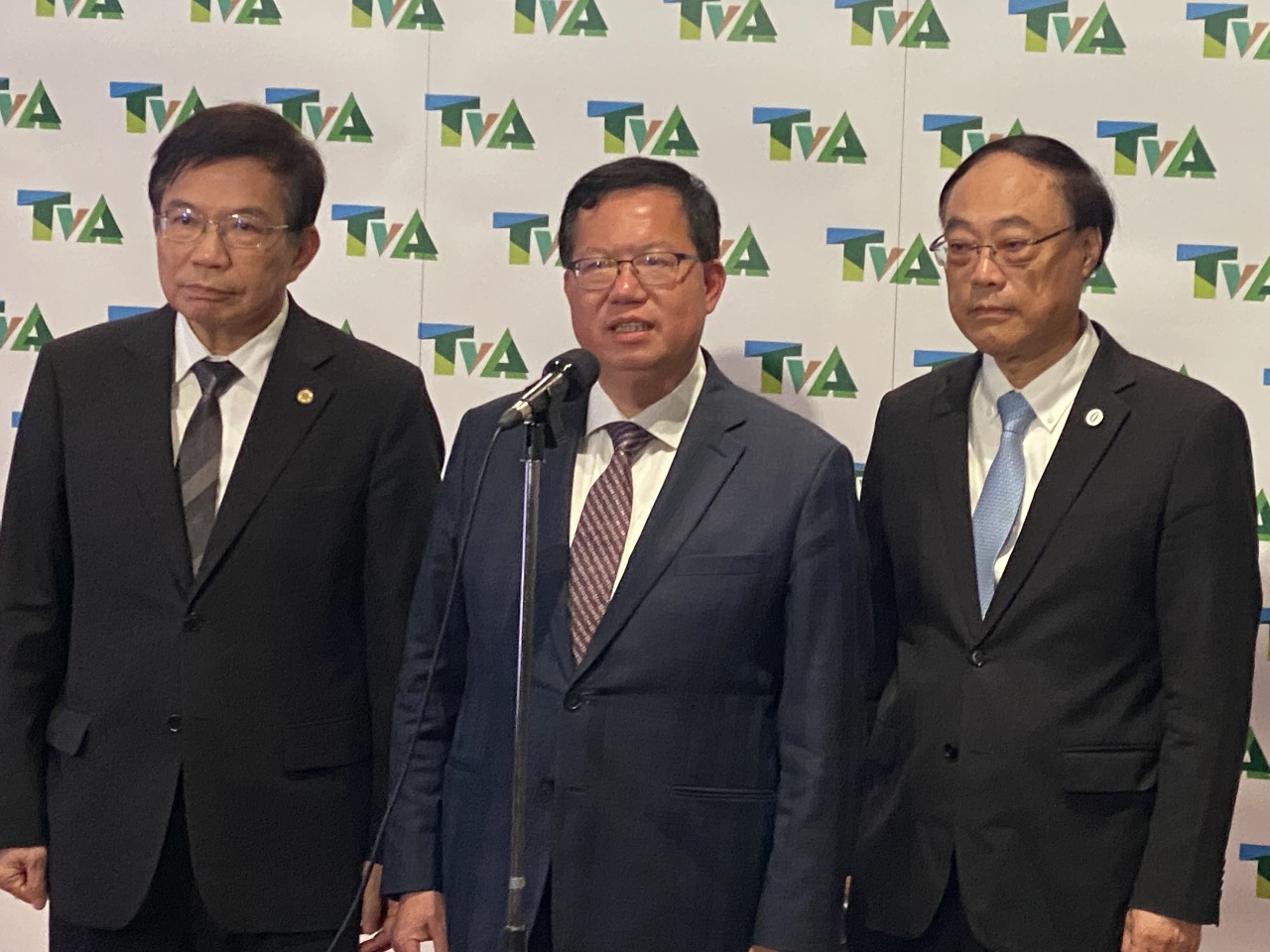 機師工會擬罷工投票 鄭文燦喊話：不要放棄勞資對話