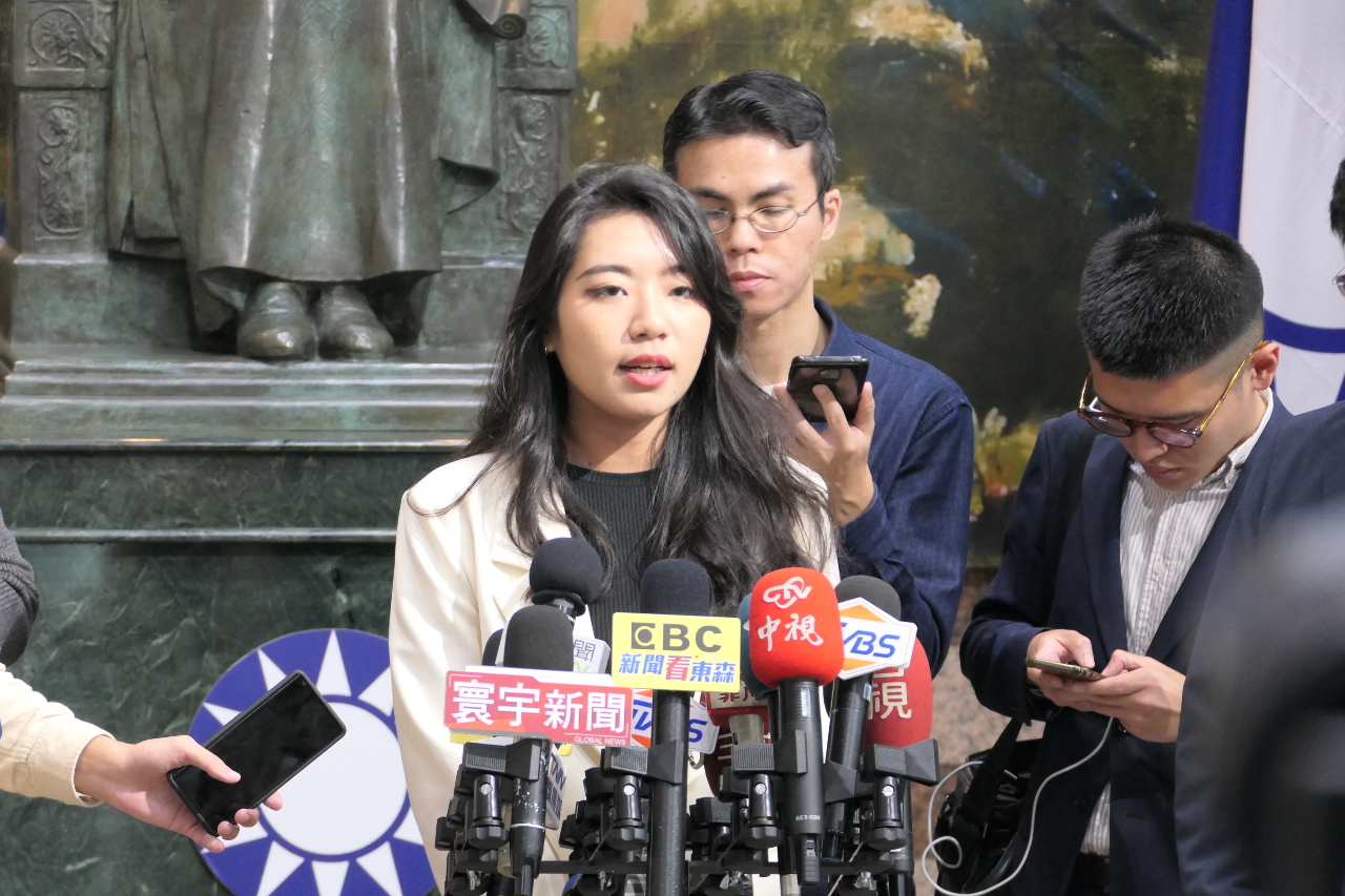 國民黨推修車廠CF喻國家機器被玩壞 113換司機