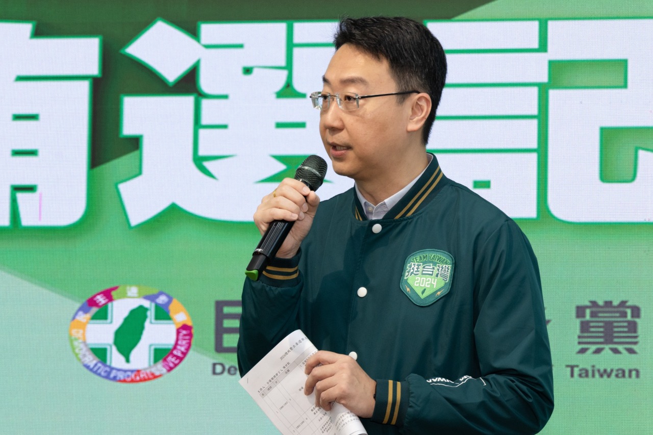 賴競總批柯文哲火速切割 質問民眾黨內還有多少馬治薇