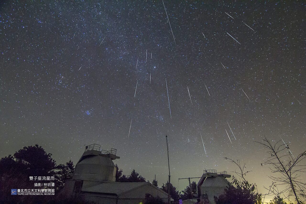 雙子座流星雨即將報到 極大期適逢滿月 需靠火流星爭輝
